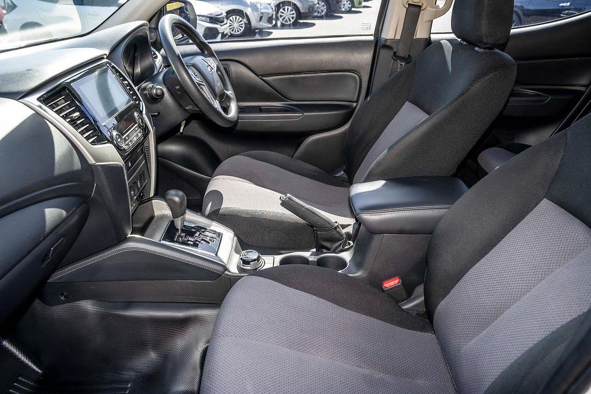 2020 Mitsubishi Triton GLX+ MR 4X4