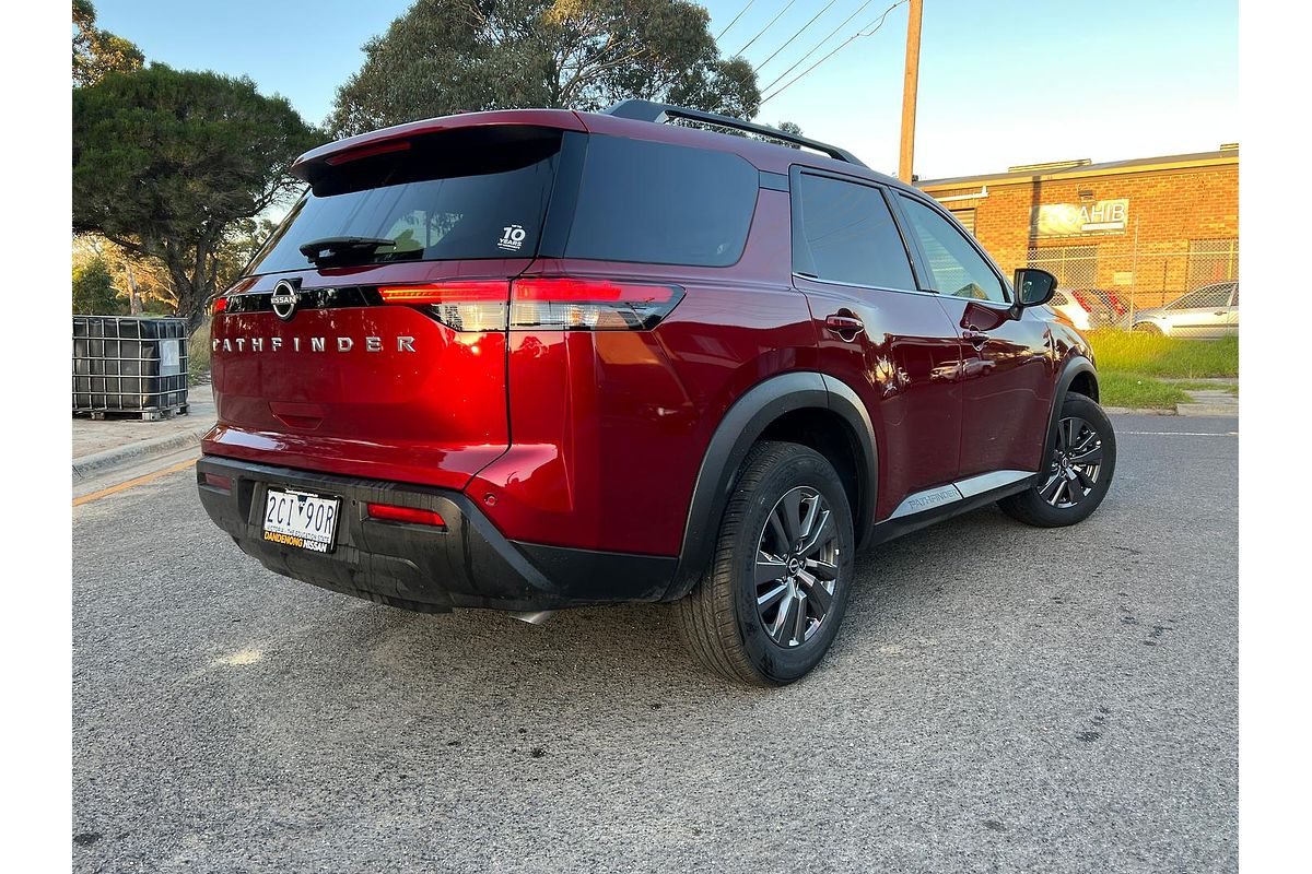 2024 Nissan Pathfinder ST-L R53