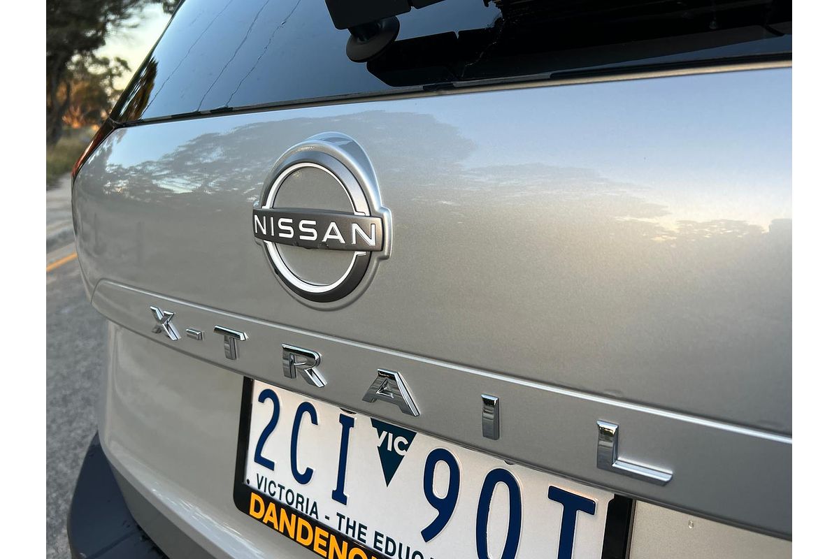 2024 Nissan X-TRAIL ST-L T33