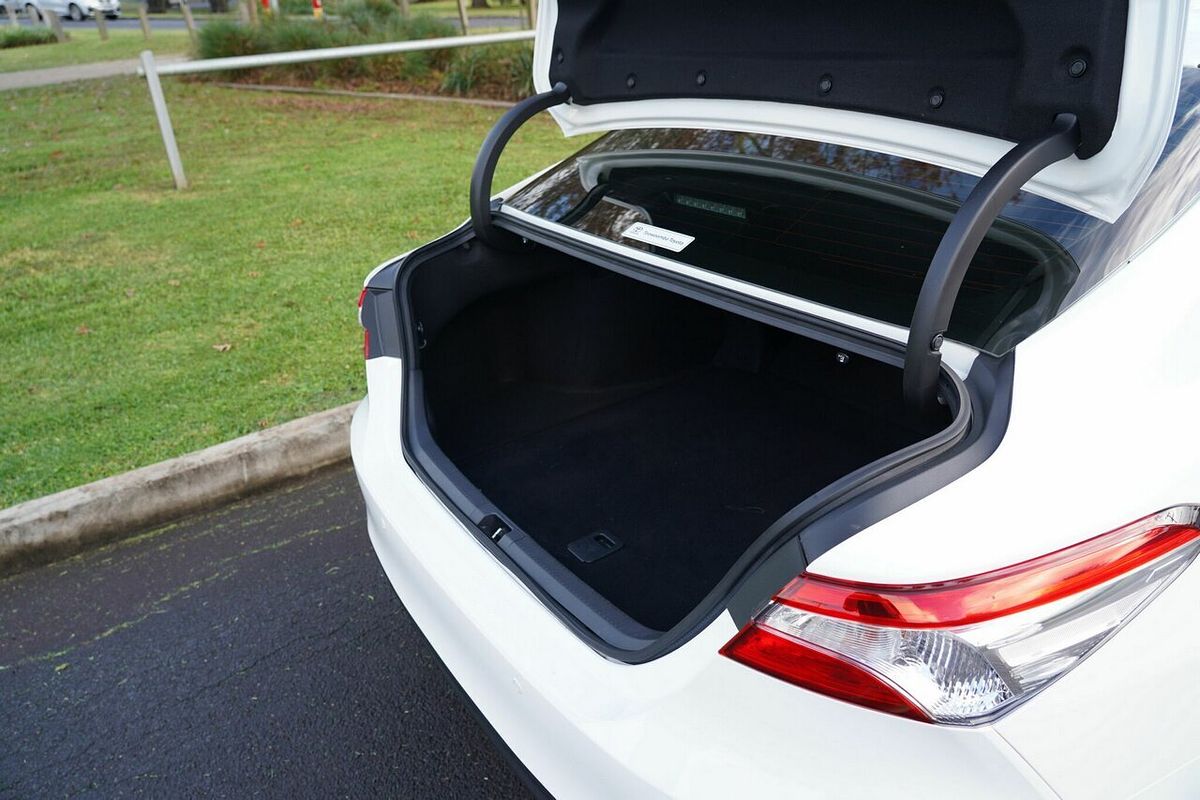 2018 Toyota Camry Ascent ASV70R
