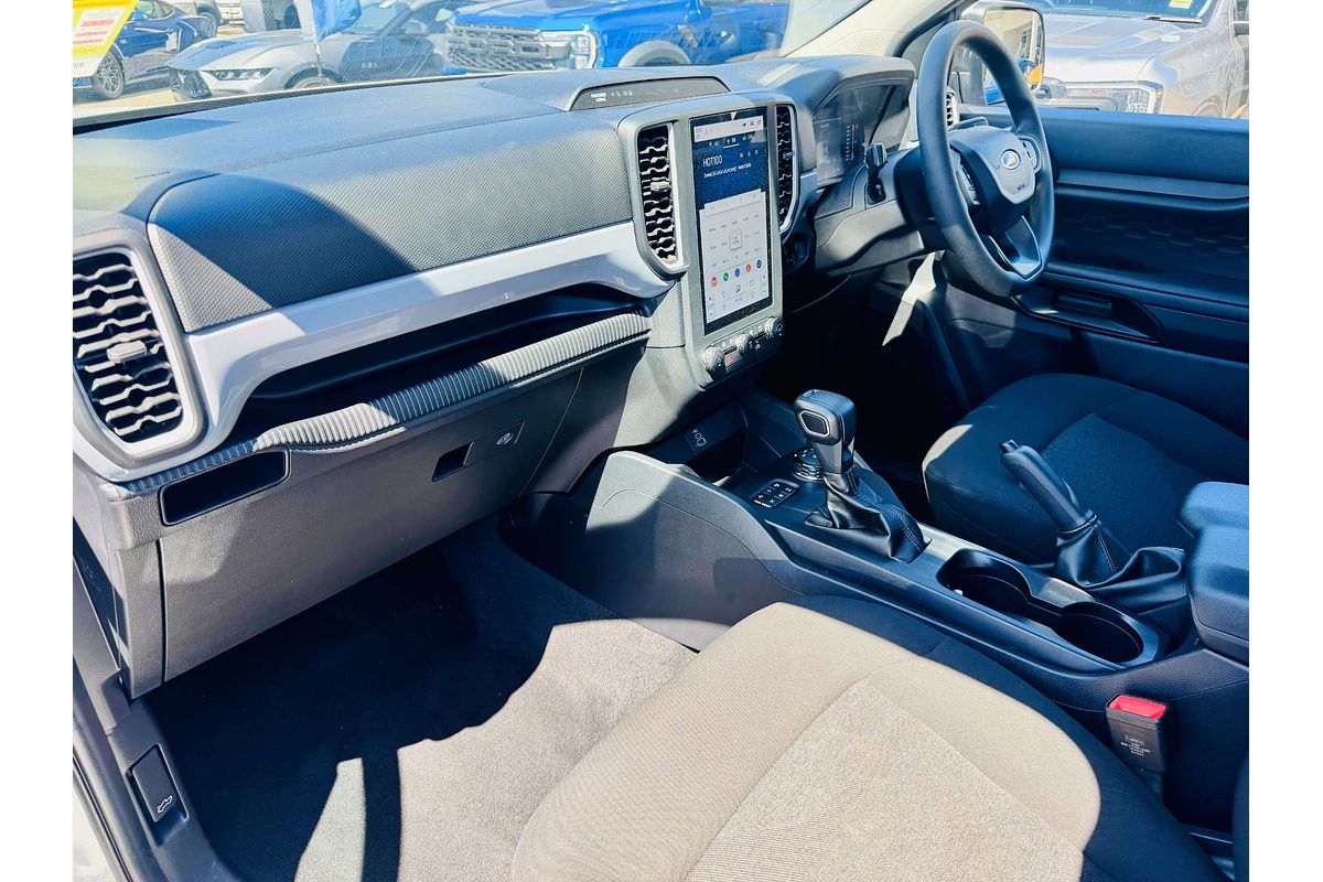 2024 Ford Ranger XLS  4X4 2.0L