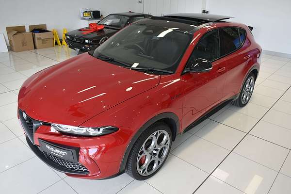 2023 Alfa Romeo Tonale Veloce Plug-In Hybrid