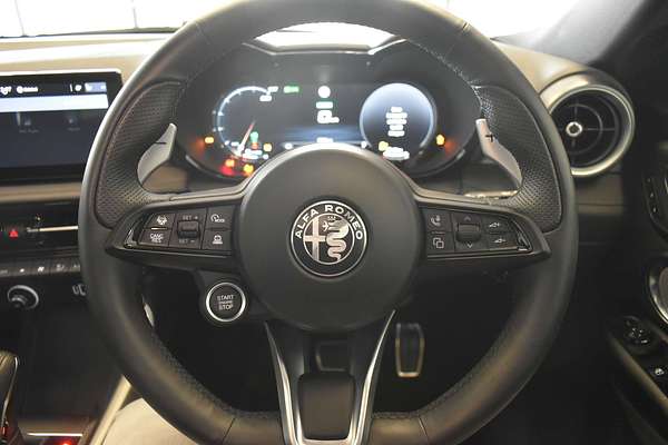 2023 Alfa Romeo Tonale Veloce Plug-In Hybrid