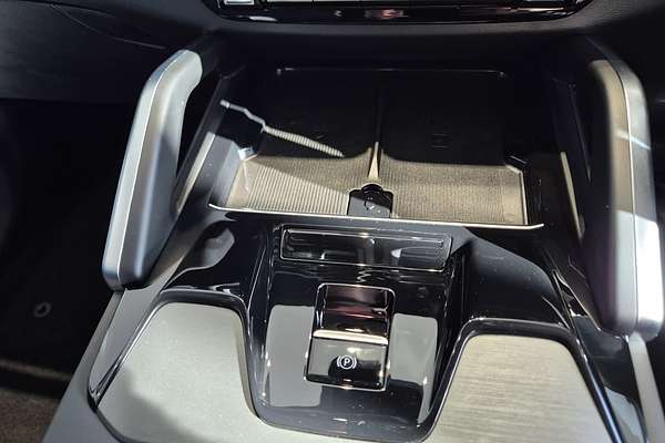 2025 LDV D90 Executive SV9A