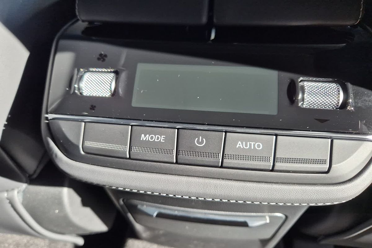 2025 LDV D90 Executive SV9A