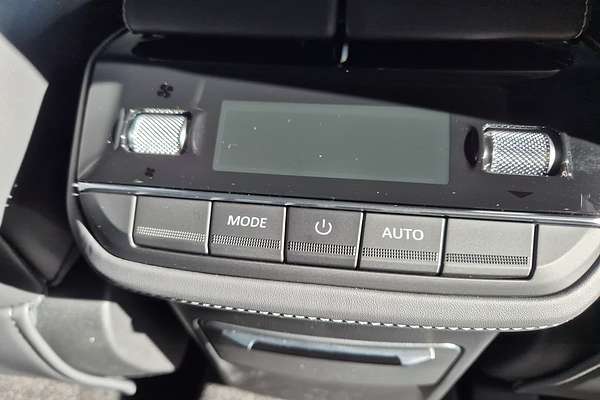 2025 LDV D90 Executive SV9A