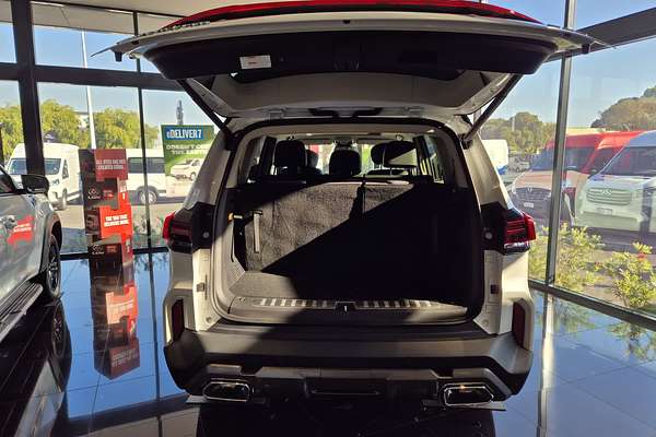 2025 LDV D90 Executive SV9A