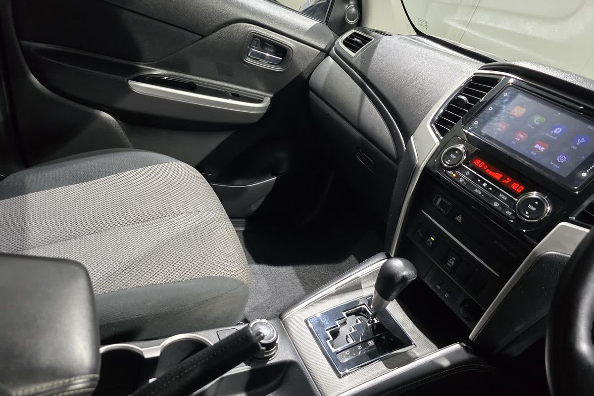 2022 Mitsubishi Triton GLS MR 4X4