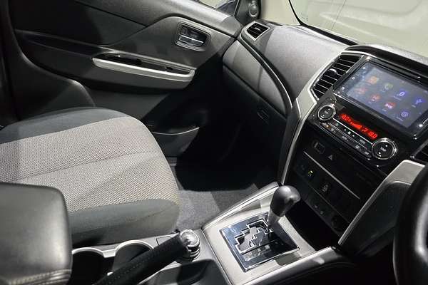 2022 Mitsubishi Triton GLS MR 4X4