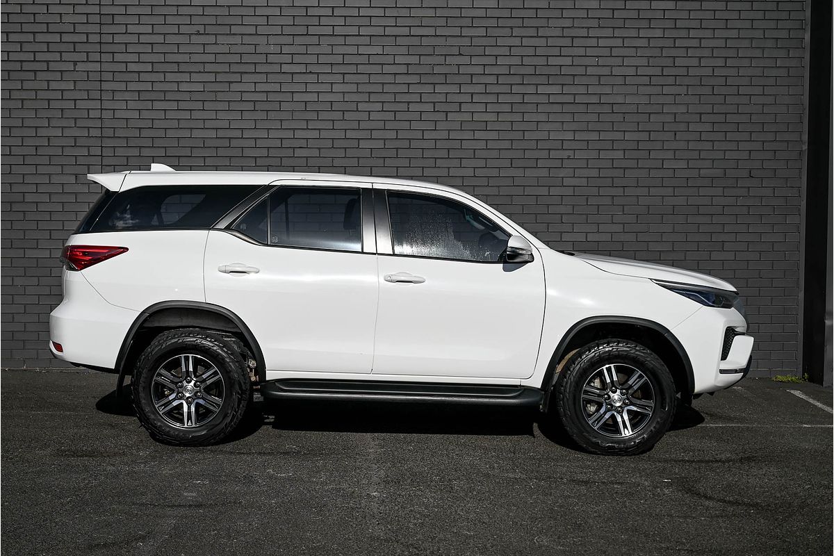 2022 Toyota Fortuner GX GUN156R