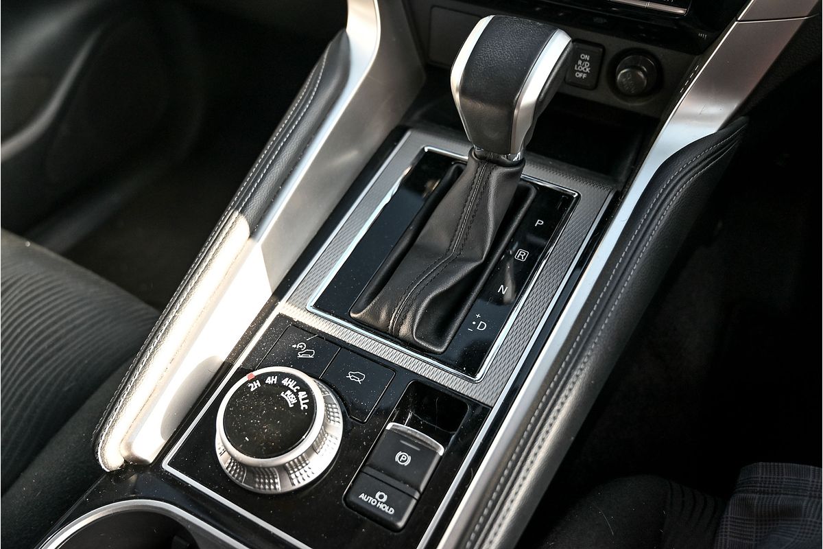 2023 Mitsubishi Pajero Sport GLS QF