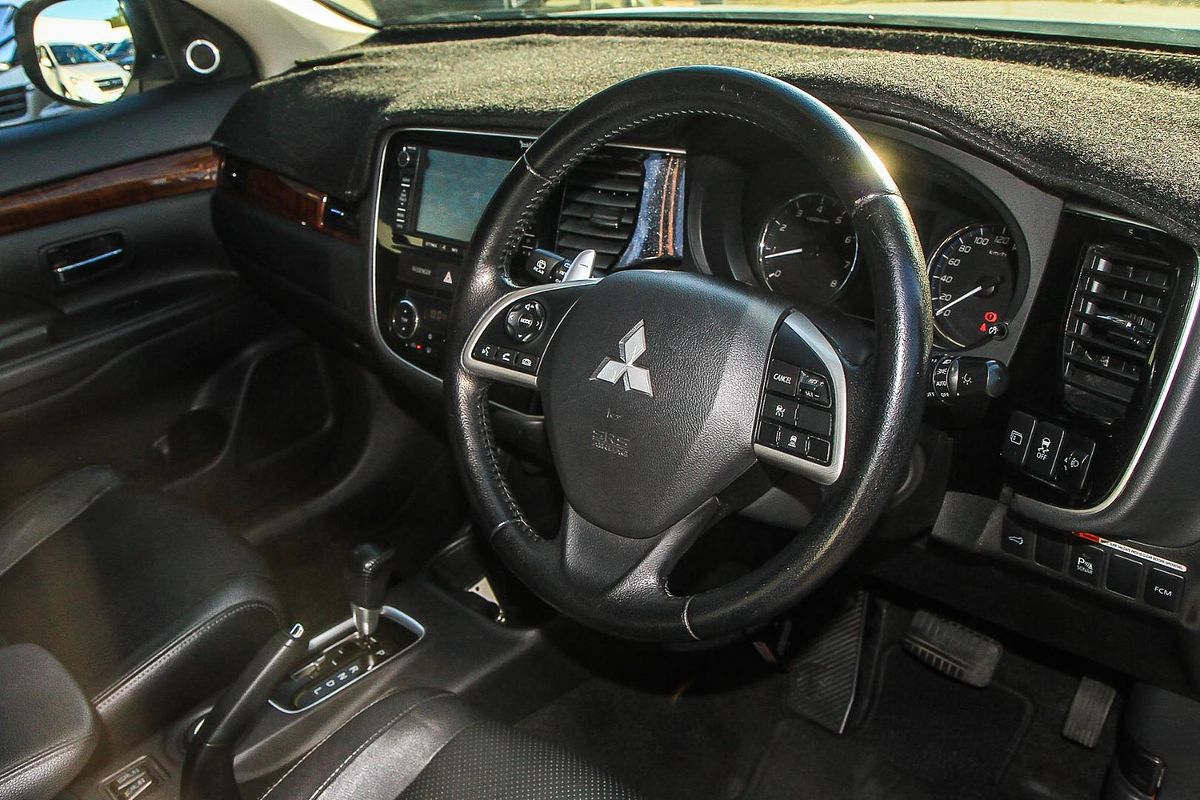 2013 Mitsubishi Outlander Aspire ZJ