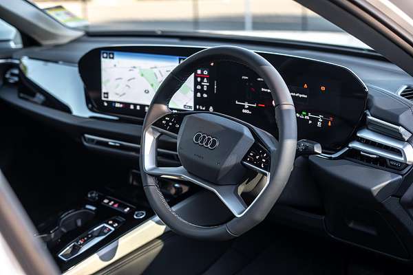 2025 Audi A5 TFSI 150kW S line B10