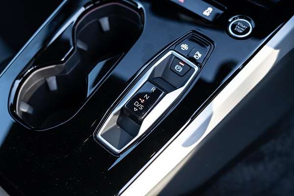 2025 Audi A5 TFSI 150kW S line B10