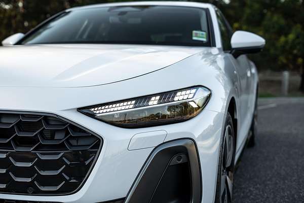 2025 Audi A5 TFSI 150kW S line B10