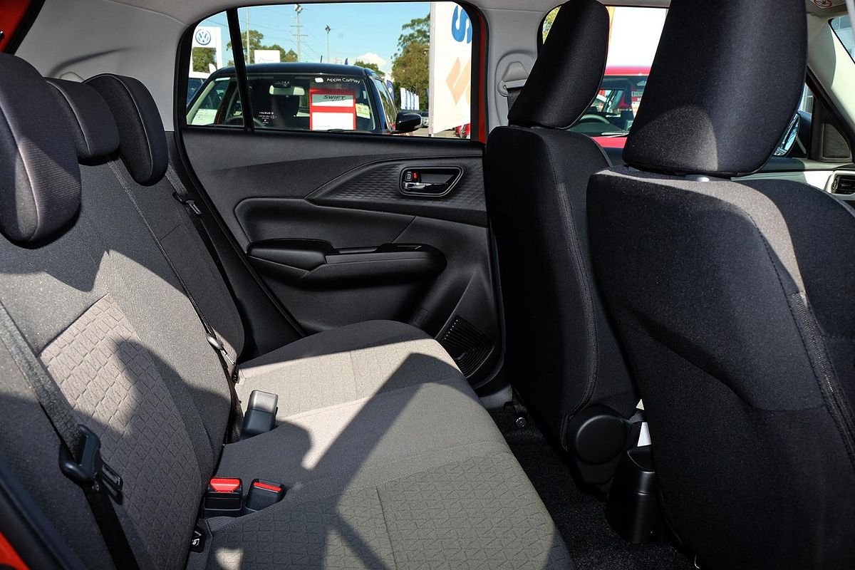 2024 Suzuki Swift Hybrid Plus UZ