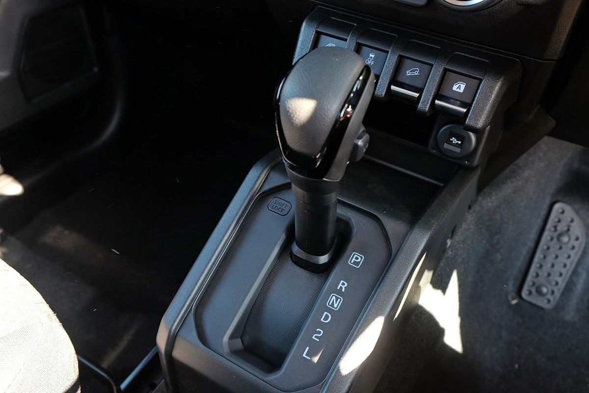 2024 Suzuki Jimny GLX GJ