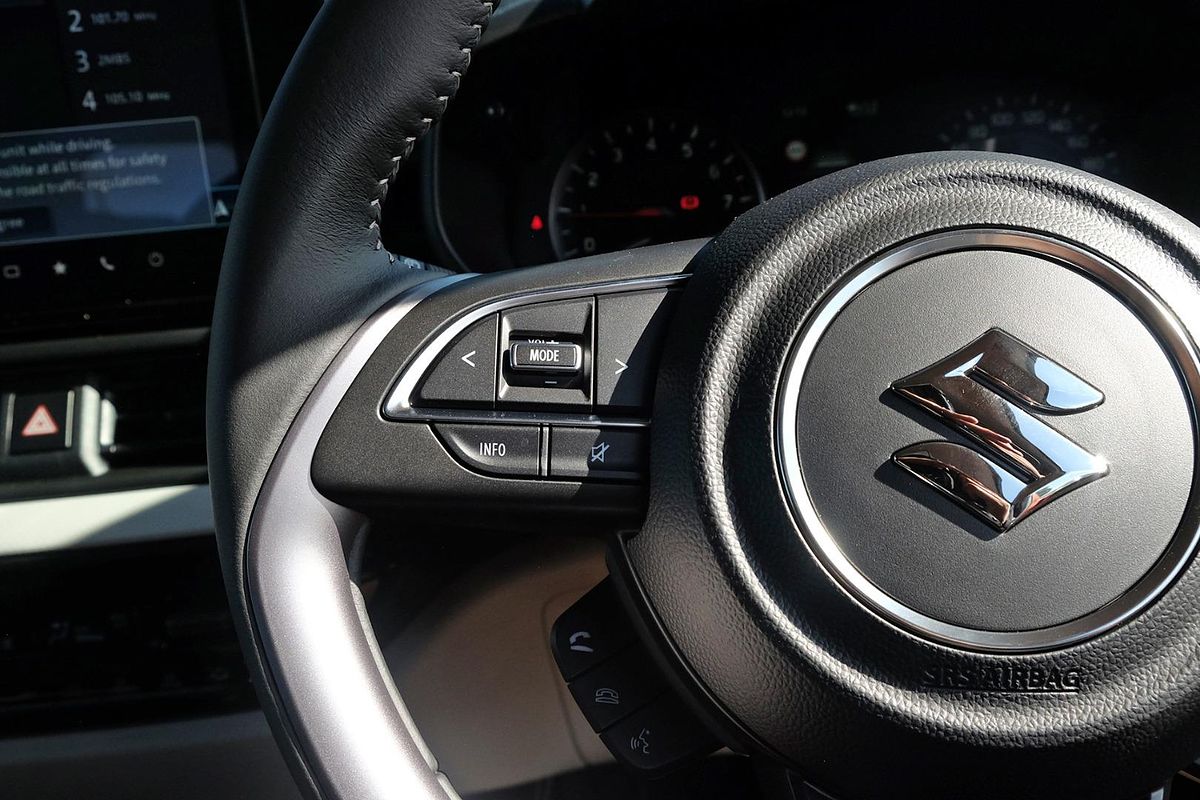 2024 Suzuki Swift Hybrid Plus UZ