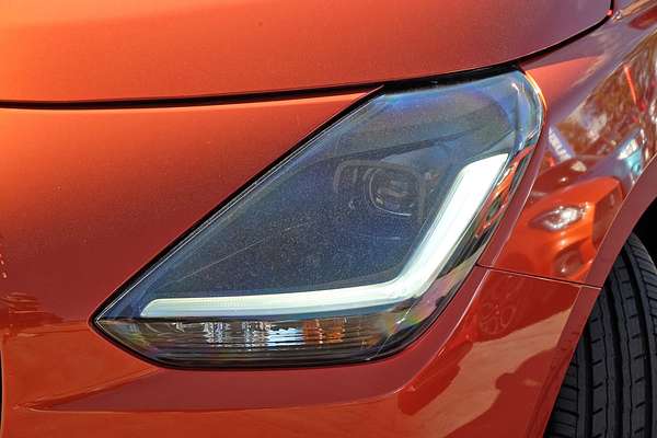 2024 Suzuki Swift Hybrid Plus UZ