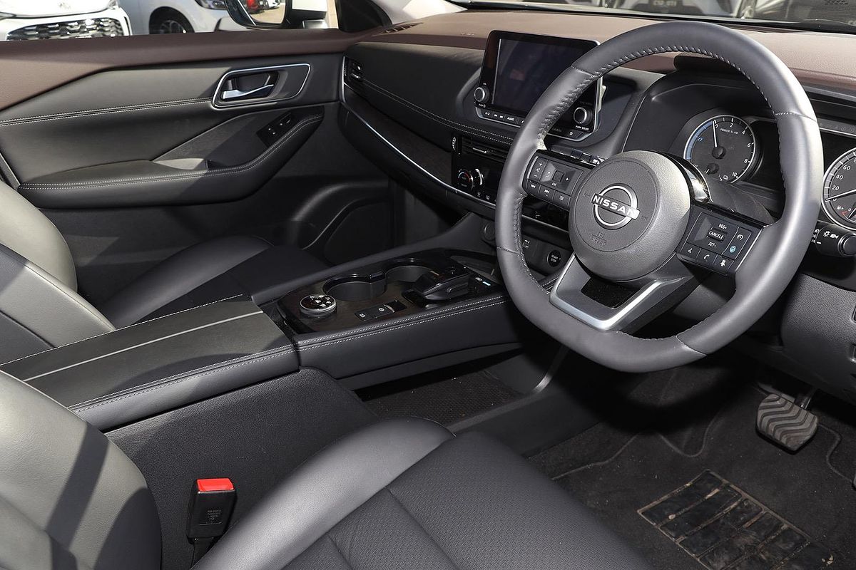 2023 Nissan X-TRAIL ST-L e-POWER T33