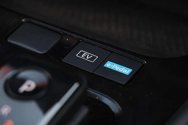 2023 Nissan X-TRAIL ST-L e-POWER T33