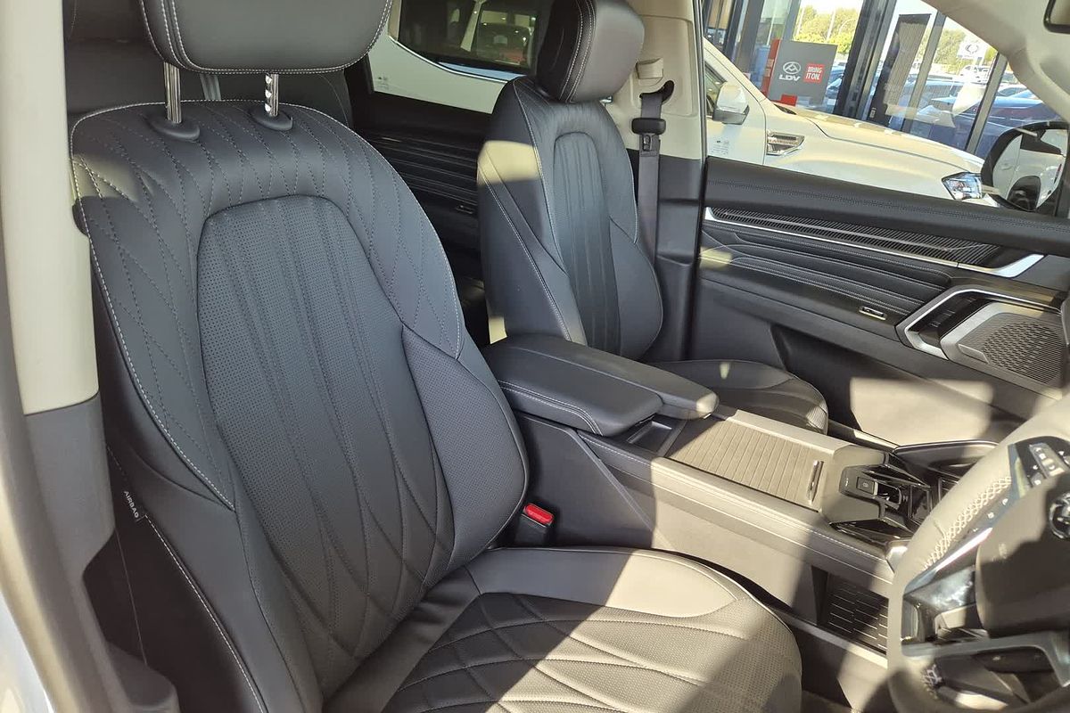 2025 LDV D90 Executive SV9A