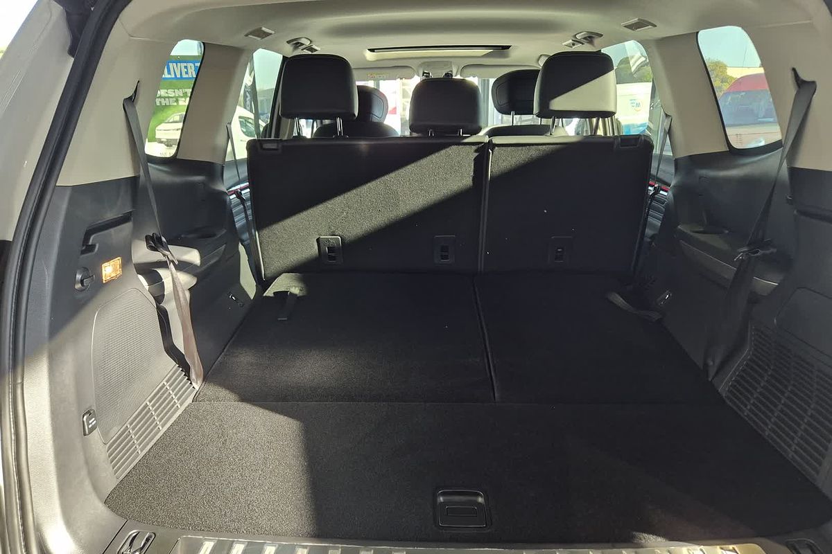 2025 LDV D90 Executive SV9A