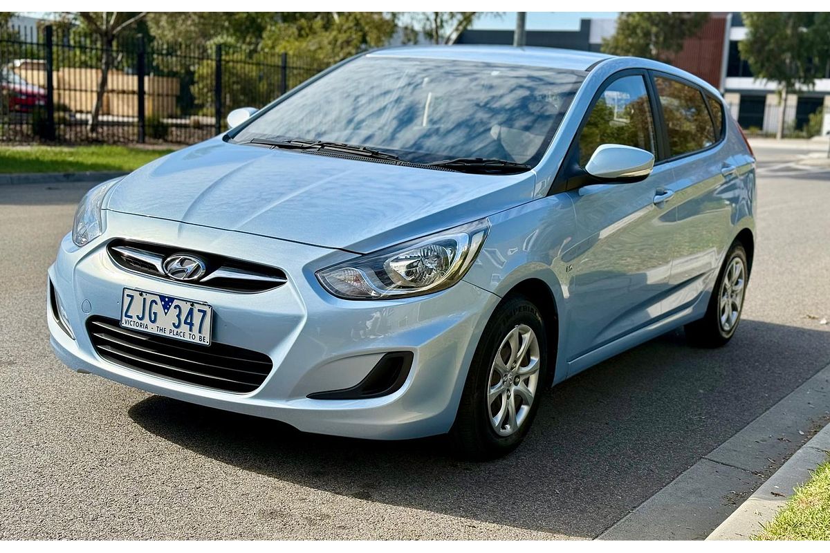 2012 Hyundai Accent Active RB