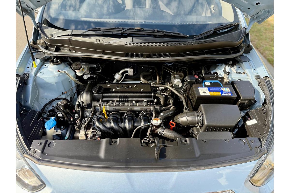 2012 Hyundai Accent Active RB