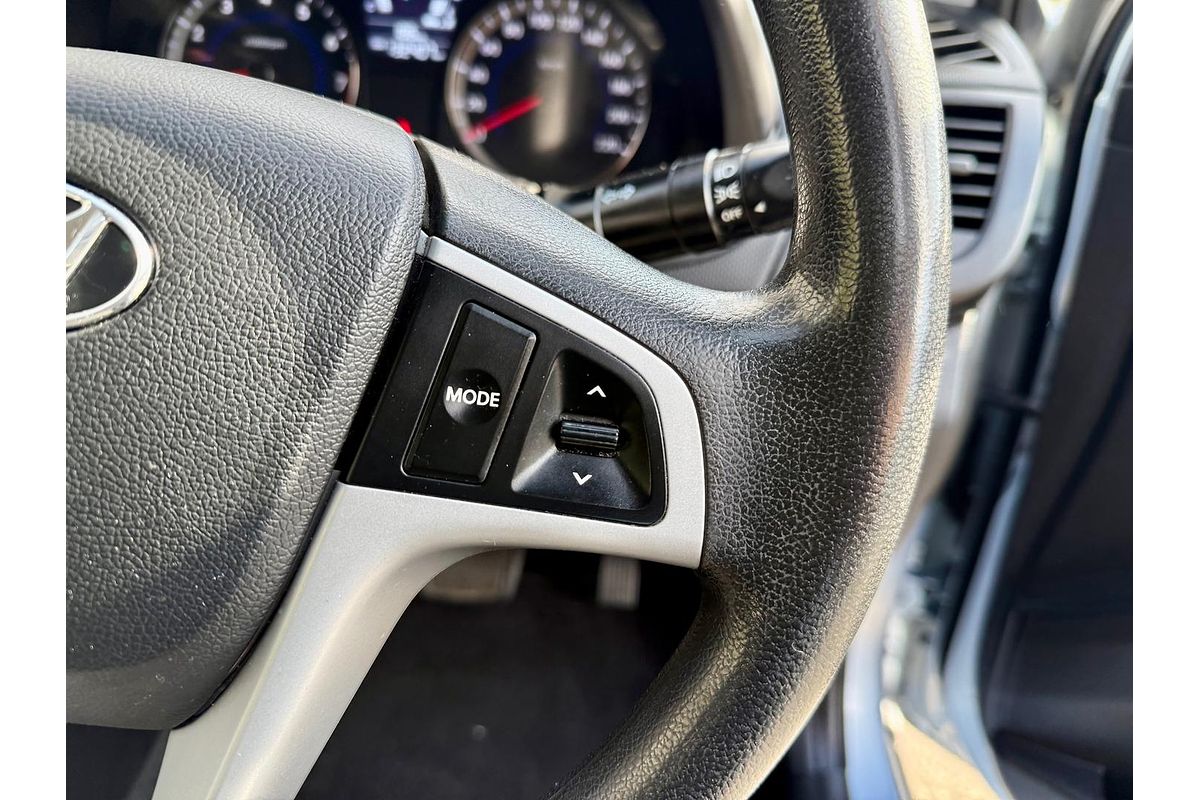 2012 Hyundai Accent Active RB