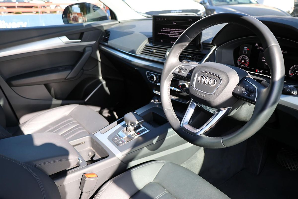 2022 Audi Q5 45 TFSI FY