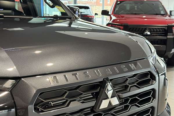 2025 Mitsubishi Triton GSR MV 4X4