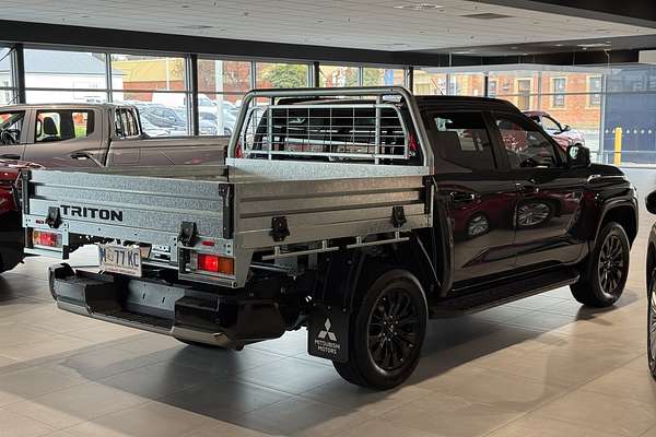 2025 Mitsubishi Triton GSR MV 4X4