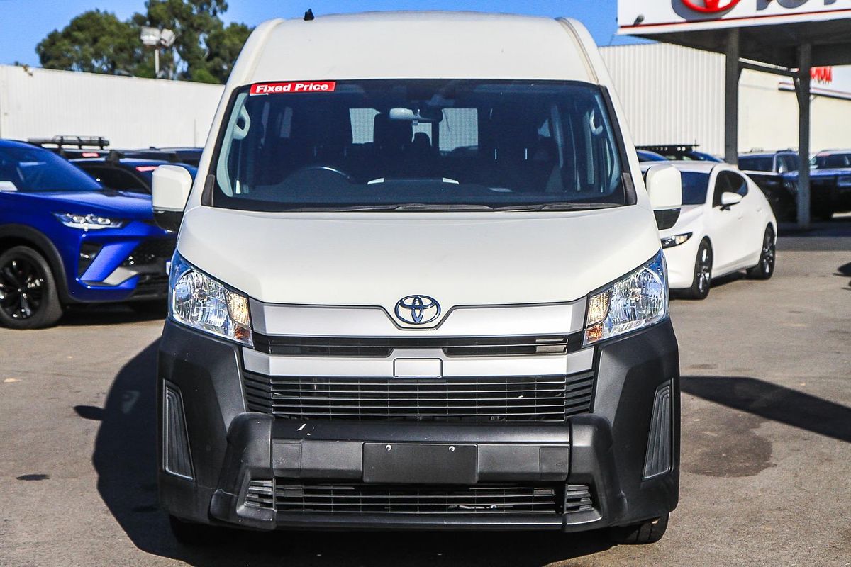2021 Toyota Hiace Commuter GDH322R