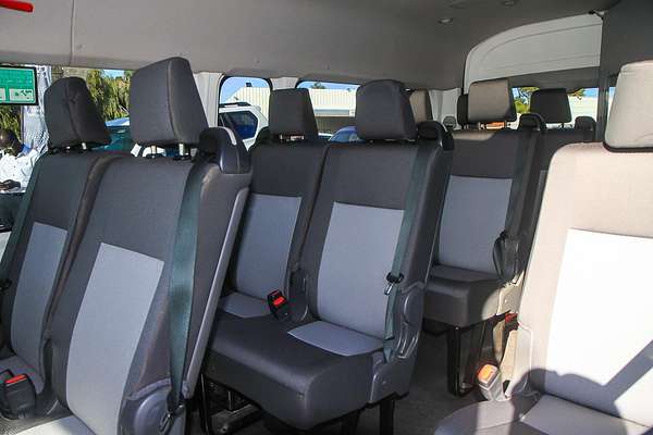 2021 Toyota Hiace Commuter GDH322R