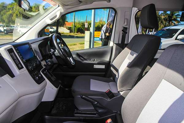 2021 Toyota Hiace Commuter GDH322R