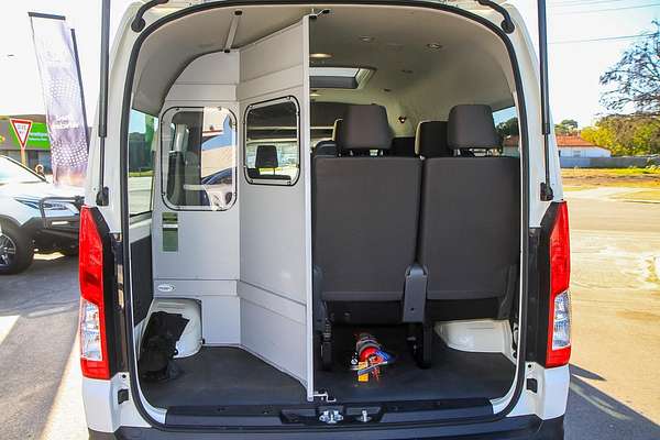 2021 Toyota Hiace Commuter GDH322R