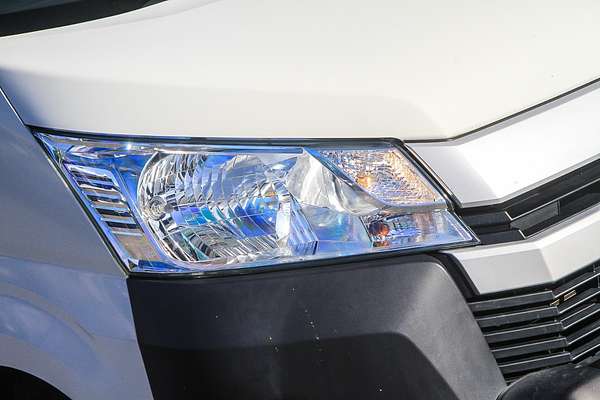 2021 Toyota Hiace Commuter GDH322R