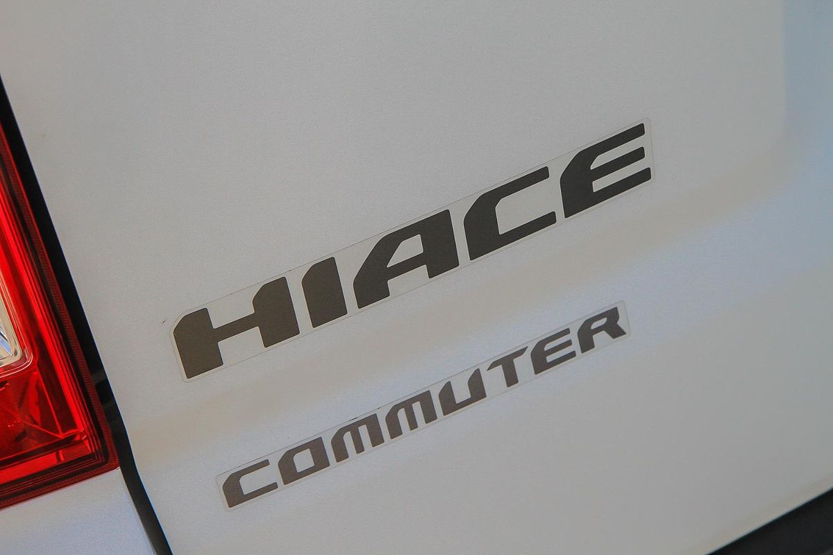 2021 Toyota Hiace Commuter GDH322R