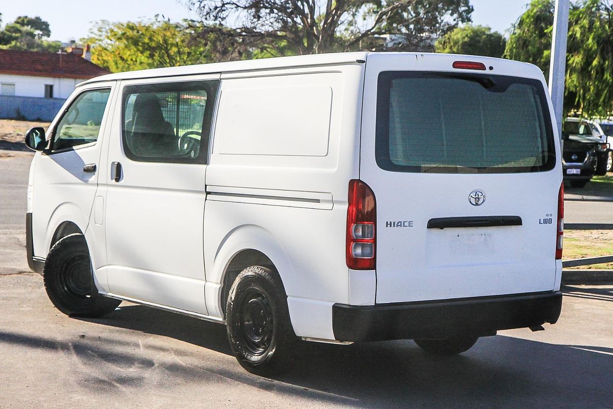 2015 Toyota Hiace KDH201R LWB