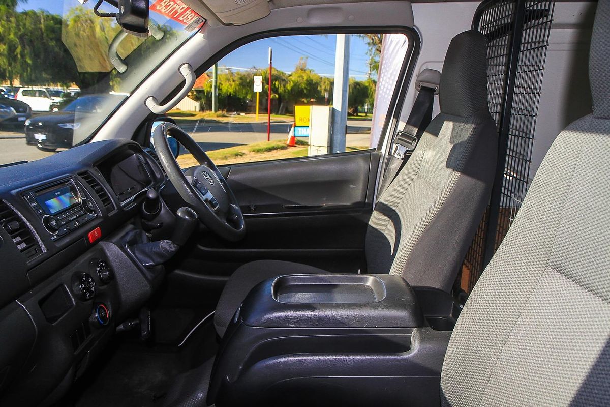 2015 Toyota Hiace KDH201R LWB