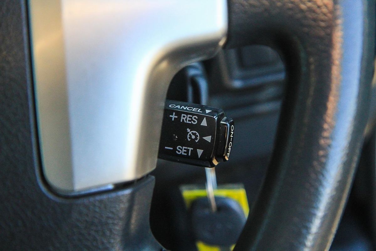 2015 Toyota Hiace KDH201R LWB