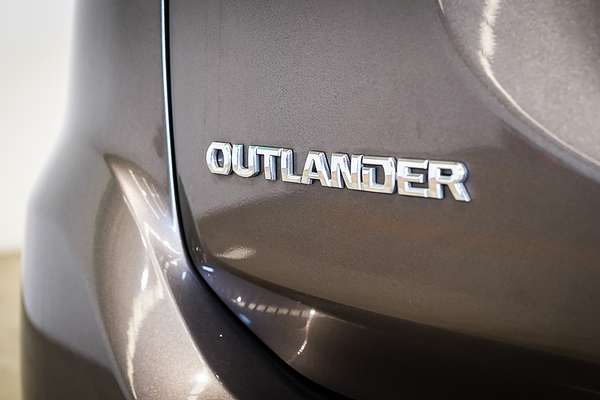 2019 Mitsubishi Outlander ES ZL