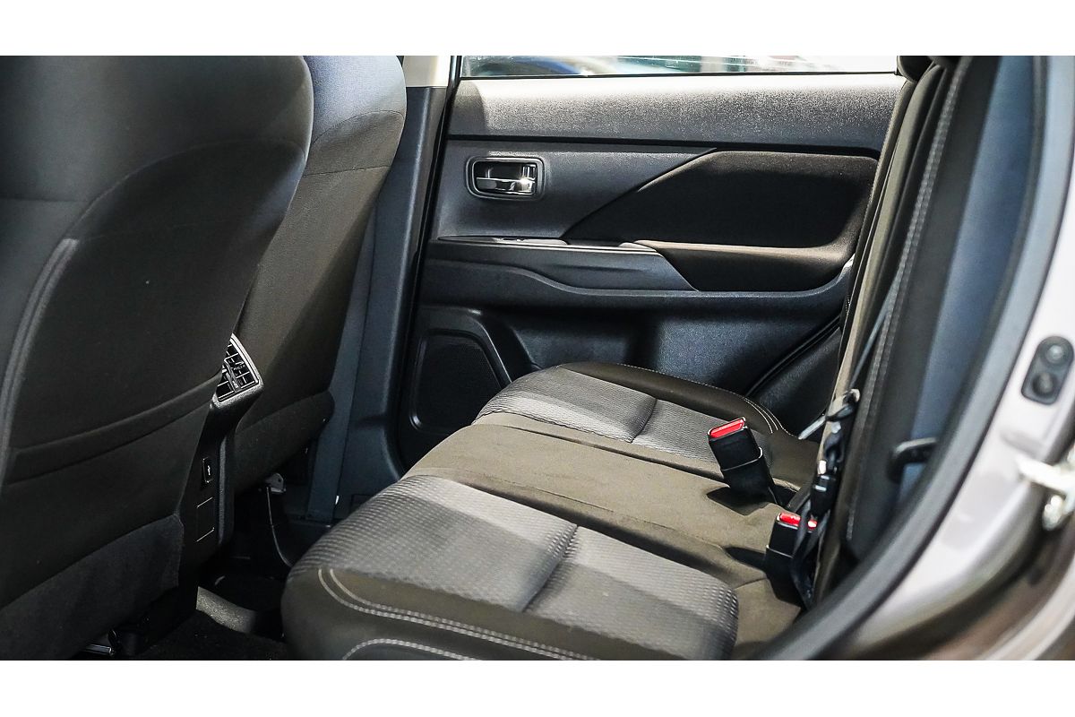 2019 Mitsubishi Outlander ES ZL