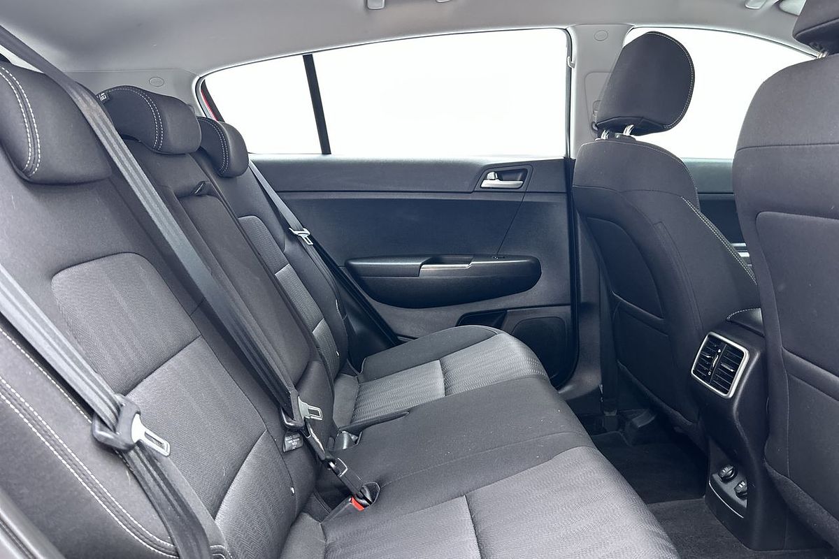 2020 Kia Sportage S QL