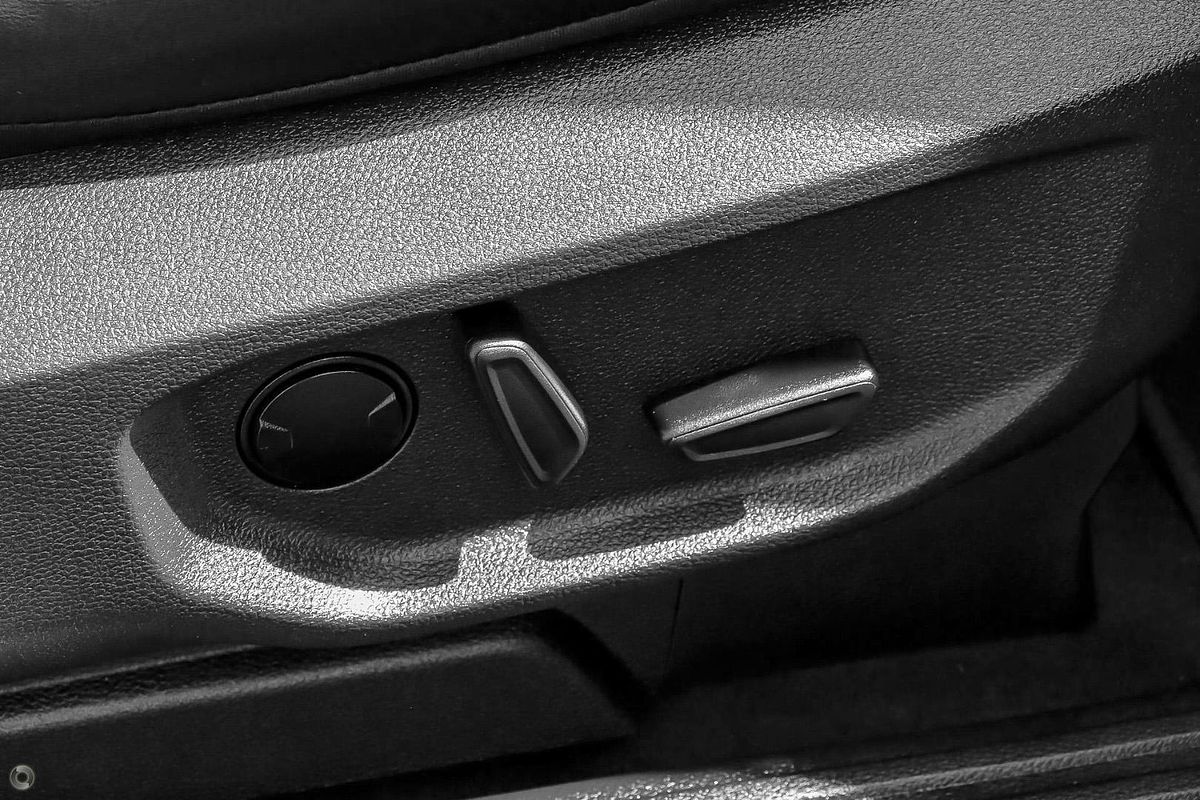 2024 Ford Everest Platinum