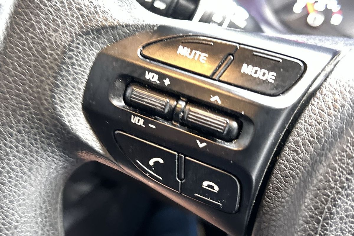 2017 Kia Rio S YB