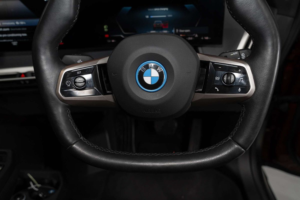 2022 BMW iX xDrive40 Sport I20