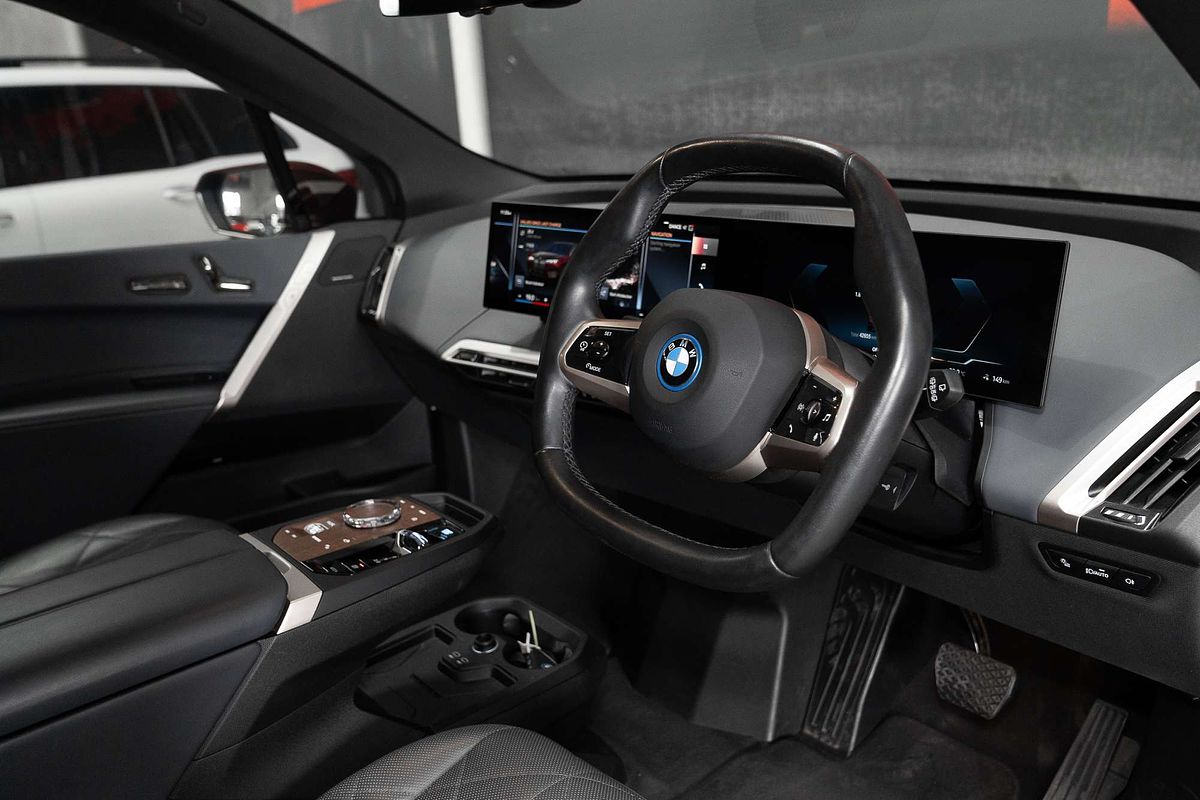 2022 BMW iX xDrive40 Sport I20