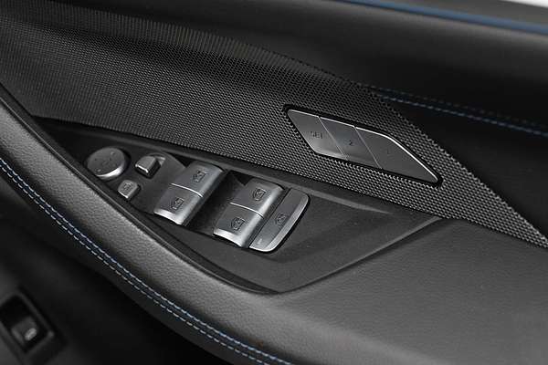 2023 BMW i4 M50 G26